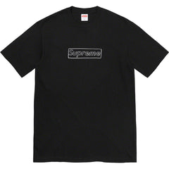 Supreme KAWS Chalk Logo Tee – Black / White