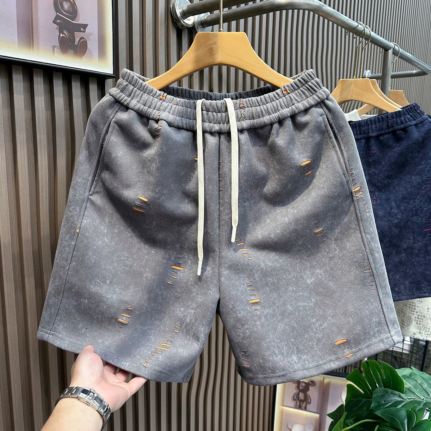 American fashion brand ripped shorts men's 2026 summer gray beach five quarter pants men's straight leg loose casual sweatpants