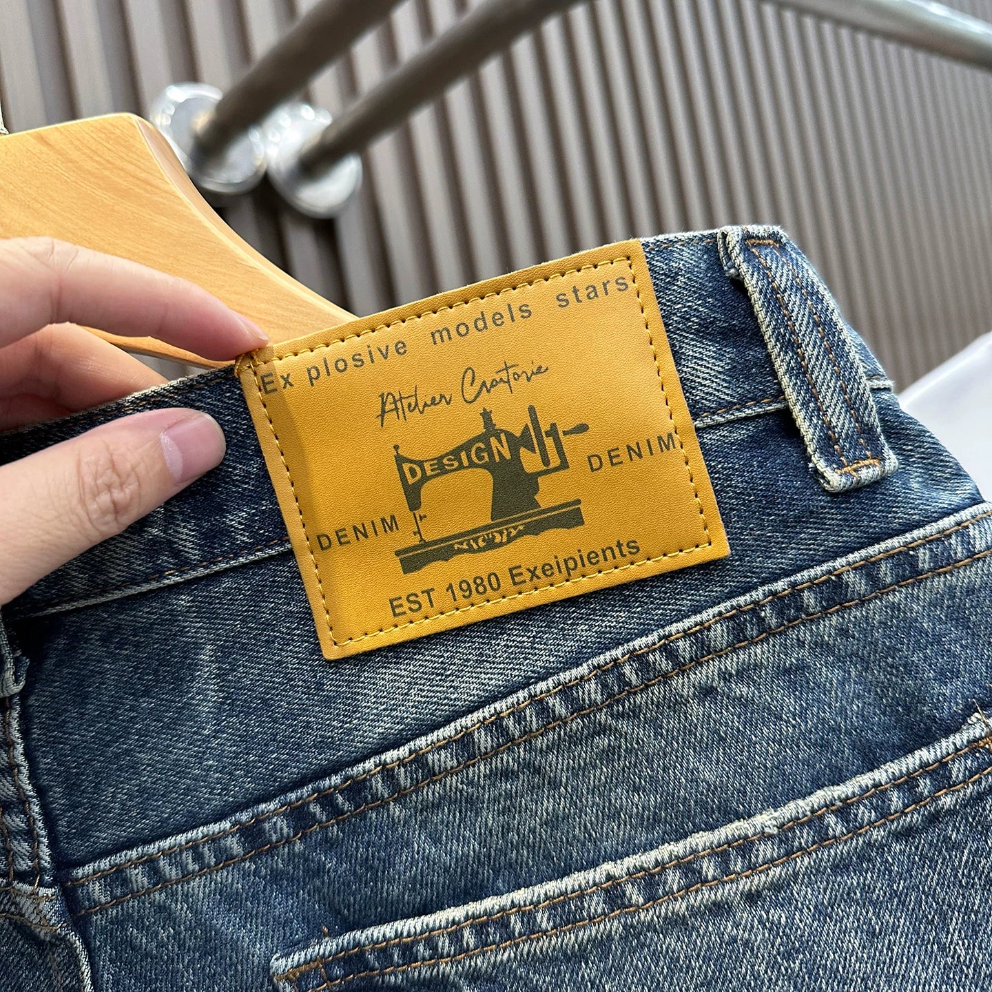 Cowboy shorts men's summer heavyweight American retro washed distressed casual five quarter straight leg loose and versatile mid length pants
