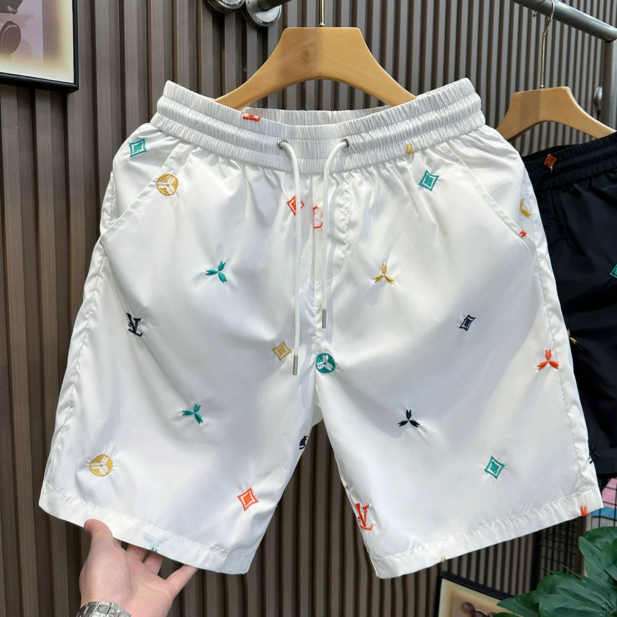 Trendy brand shorts men's summer new fashion design sense embroidered letter five quarter pants youth quick drying breathable beach pants