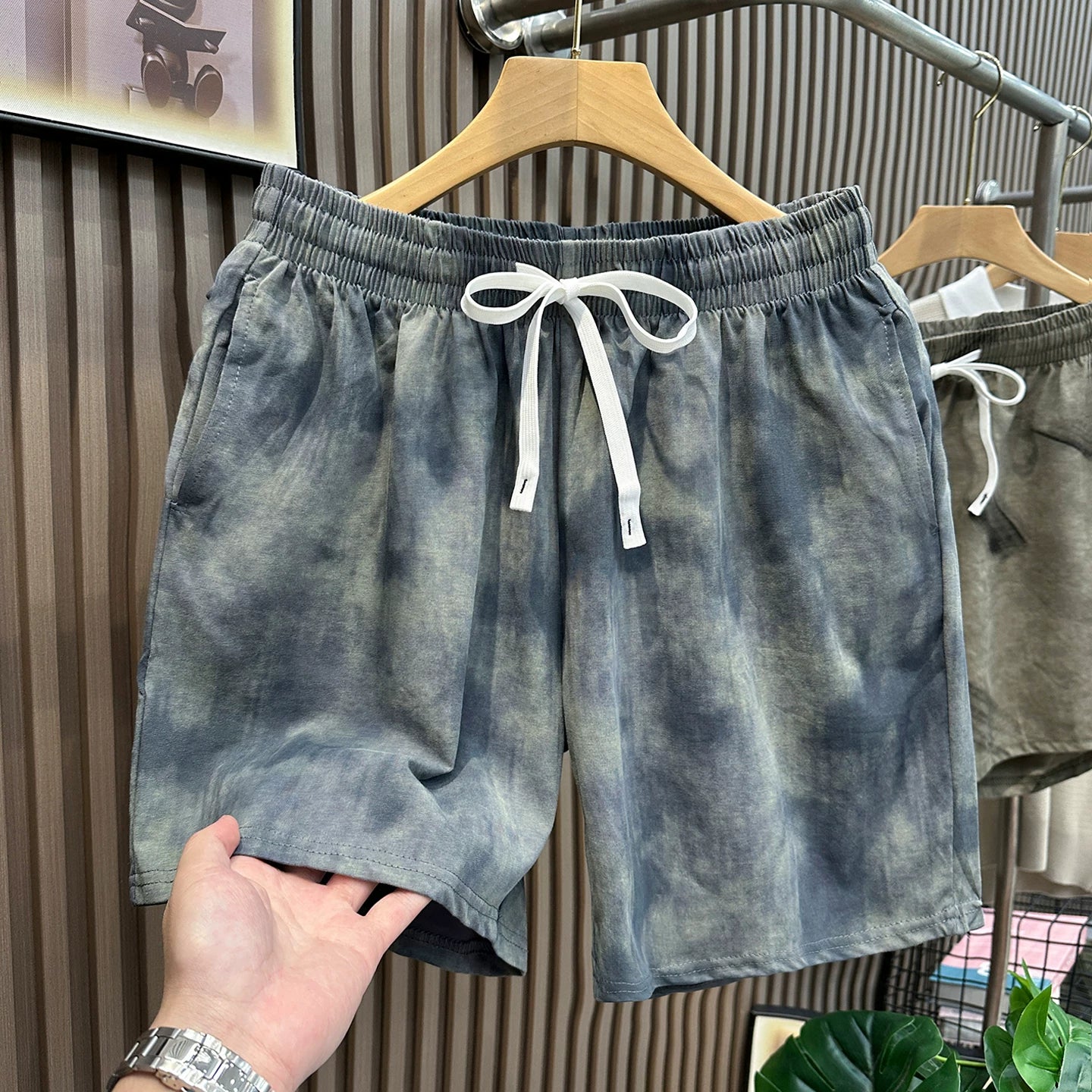 Splashing ink painting tie dye high luxury cotton shorts for men in summer, heavy-duty mixed color tie dye four or five quarter length pants, breathable sports pants