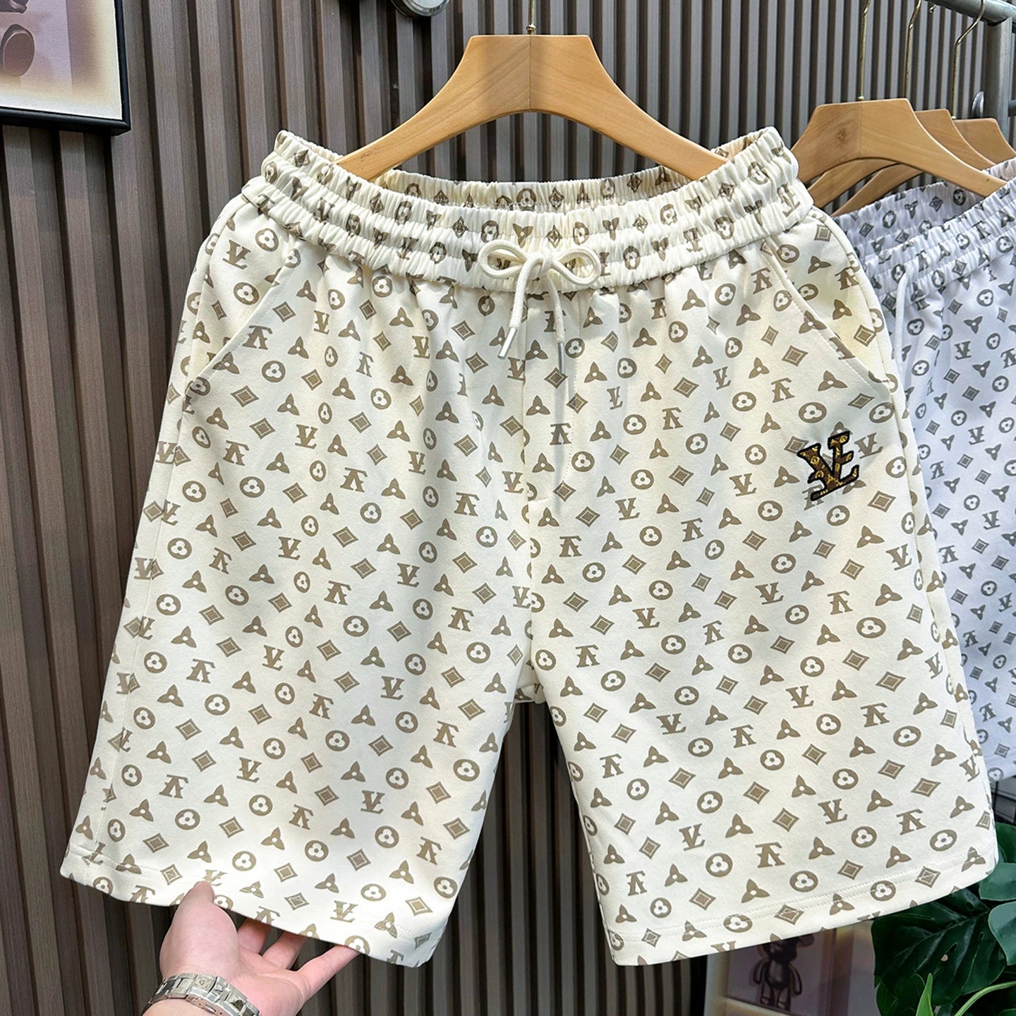 High quality European letter printed embroidered cotton casual shorts for men, 2026 new summer trend five quarter pants