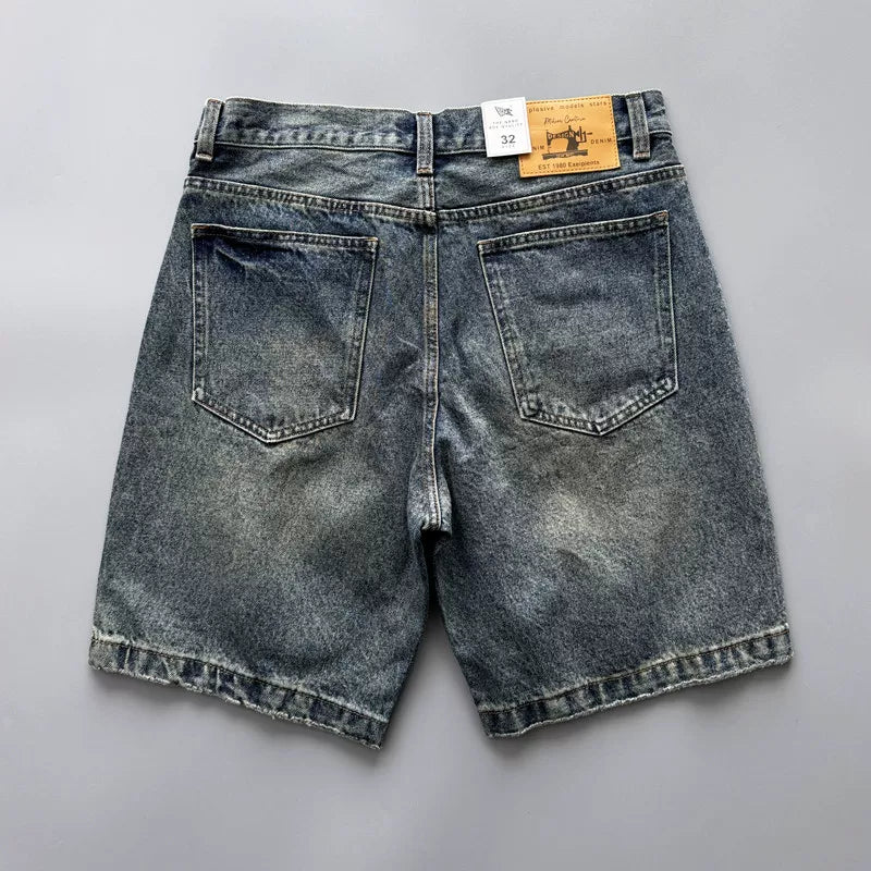 Vintage American retro denim shorts for men, washed and worn, loose straight leg casual cropped pants for summer wear