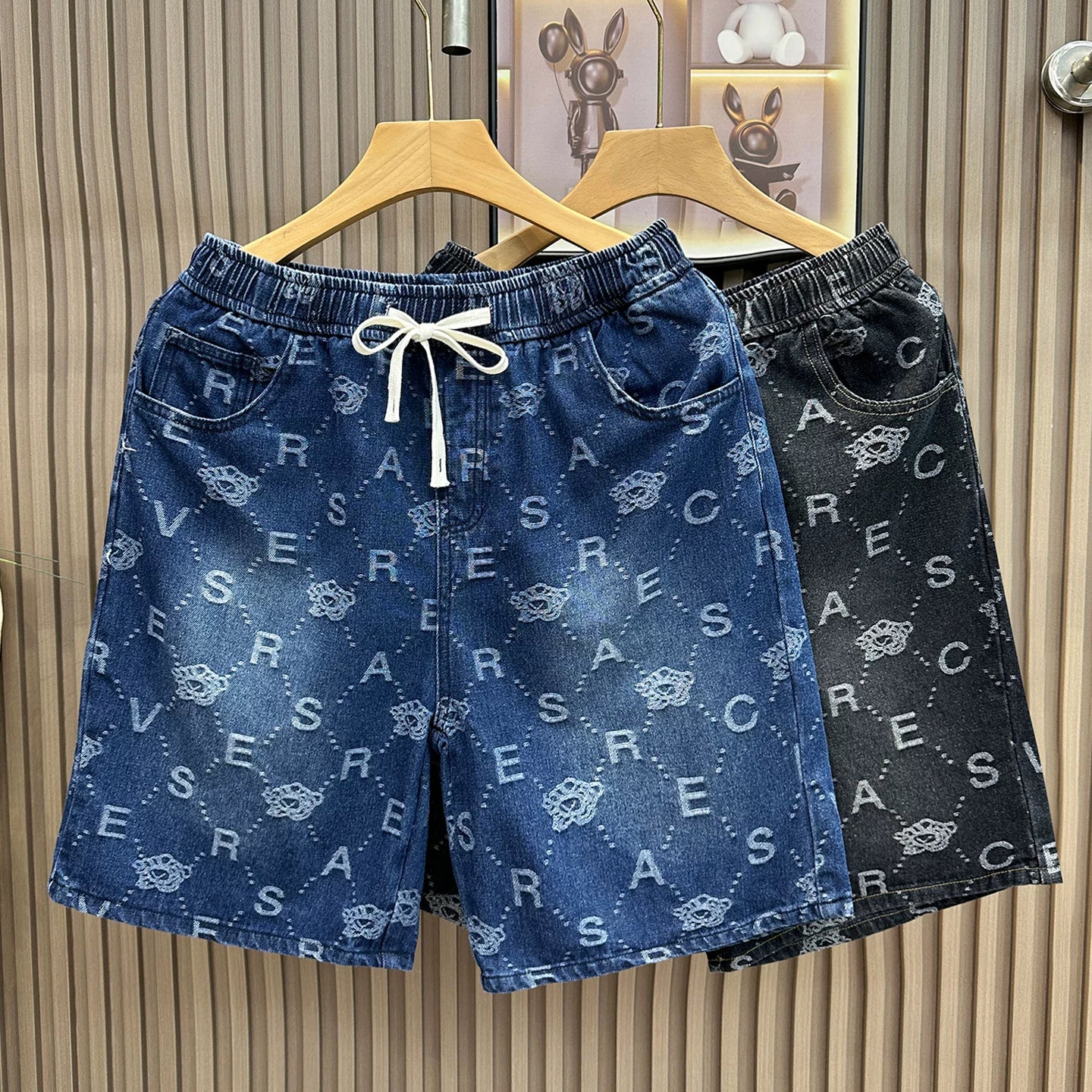 High end luxury jacquard denim shorts for men's summer drawstring loose five quarter pants for men's casual trendy pants 2026 new style